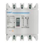 Interruptor moldeada 4X 225A 50KA 4P NM1-250H/4300 225A: seguridad y rendimiento óptimos para tus sistemas eléctricos. Mejor precio